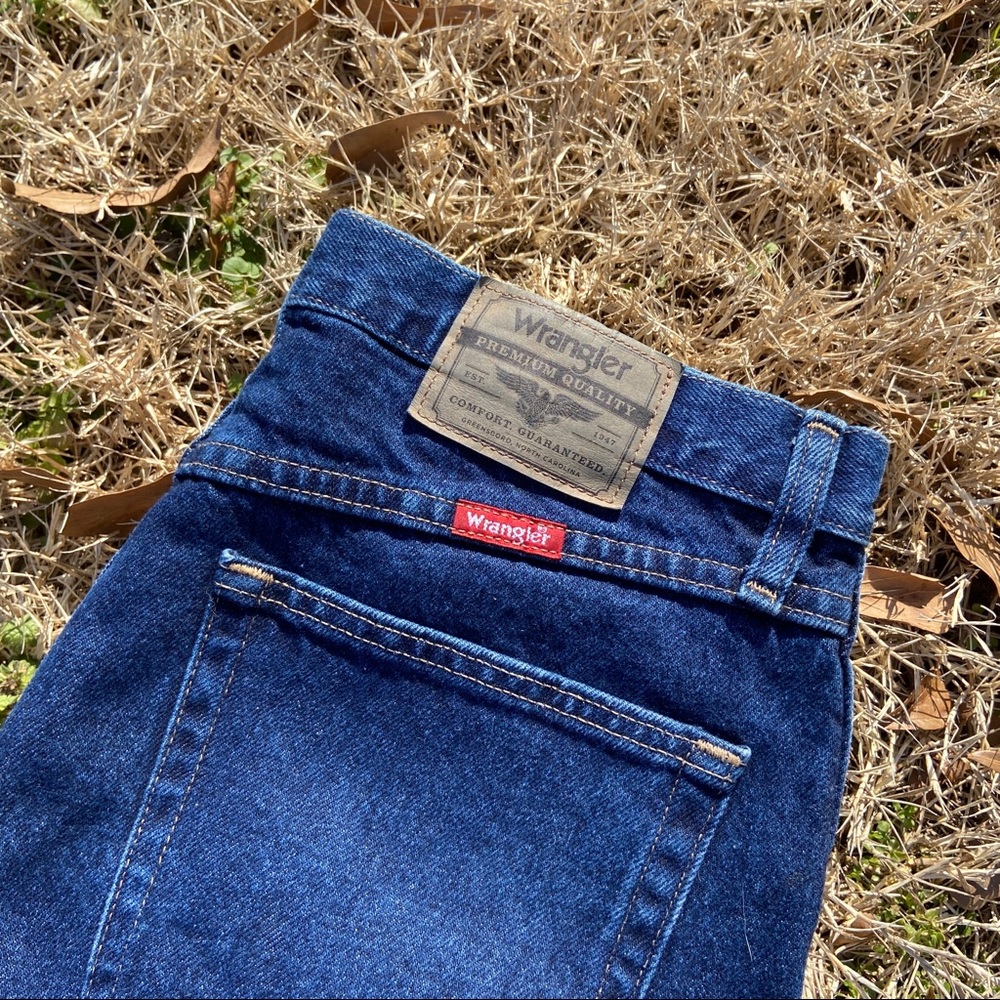Men’s Dark Wash Regular Fit Wrangler Jeans